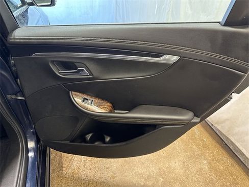 Certified 2015 Chevrolet Impala LT w/ Convenience Package image 23