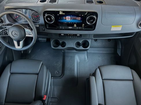 Used 2024 Mercedes-Benz Sprinter 144 Cargo image 13