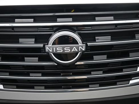 Used 2026 Nissan Rogue SV FWD image 38