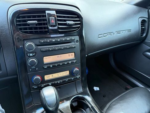 Used 2008 Chevrolet Corvette Coupe w/ Z51 Performance Package image 13