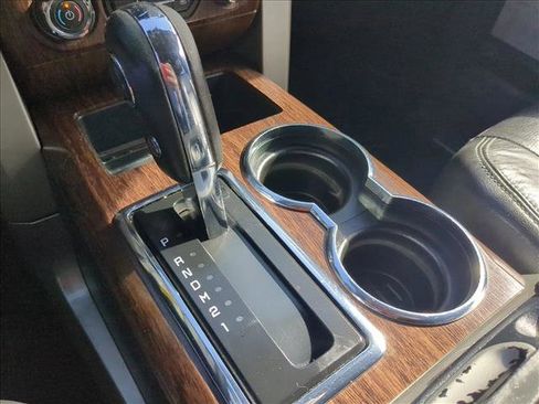 Used 2014 Ford F150 Lariat w/ Lariat Chrome Package image 11