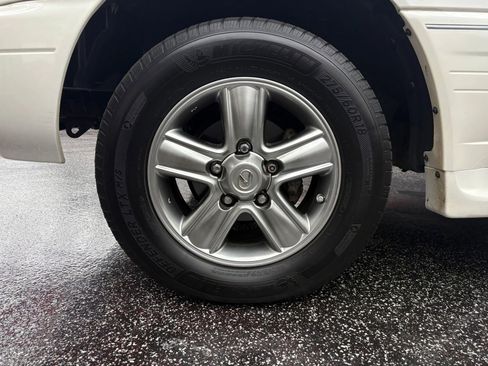 Used 2006 Lexus LX 470 4WD image 20