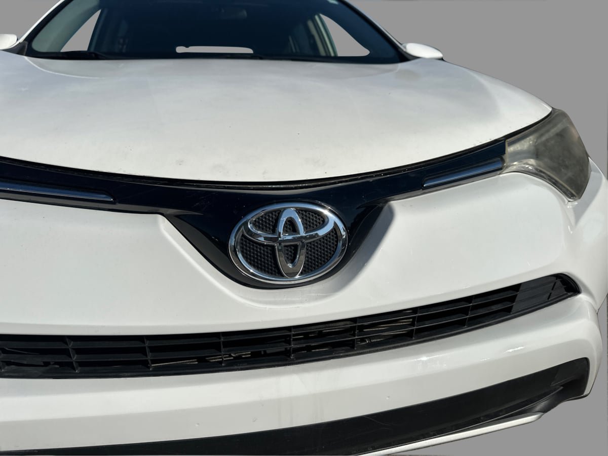 Used 2016 Toyota RAV4 XLE AWD/4WD image 27