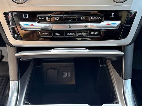 Used 2021 Ford Explorer XLT w/ Equipment Group 202A image 40