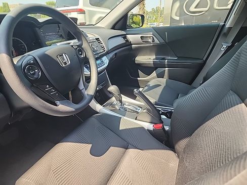 Used 2014 Honda Accord LX image 12