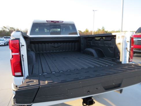 New 2026 Chevrolet Silverado 2500 High Country w/ High Country Premium Package image 16