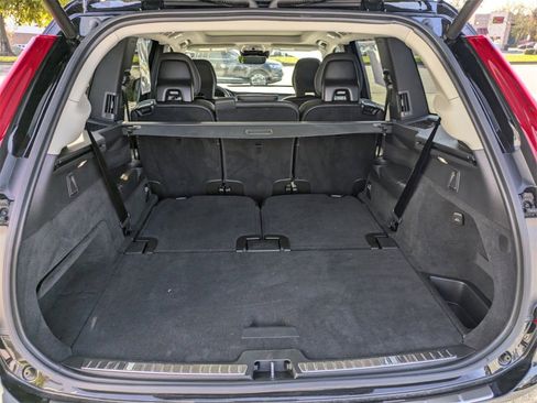 Used 2022 Volvo XC90 T6 Inscription w/ Climate Package image 12