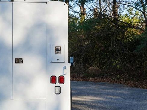 Used 2023 Mercedes-Benz Sprinter 3500 image 14