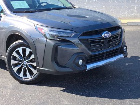 Used 2024 Subaru Outback Limited AWD/4WD image 2