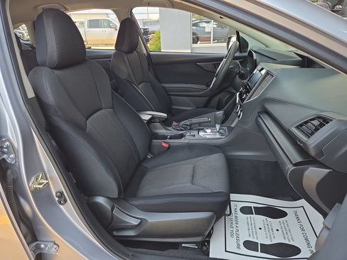 Used 2021 Subaru Crosstrek 2.0i AWD/4WD image 17