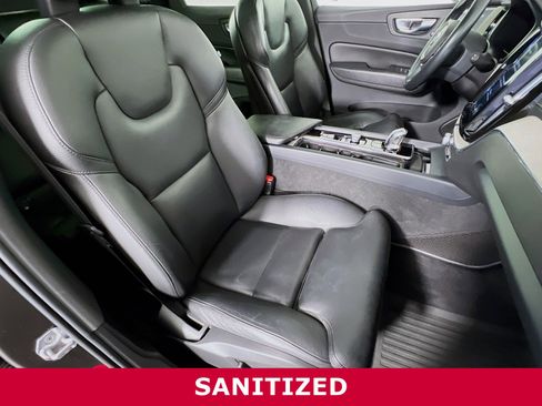Used 2018 Volvo XC60 T8 Inscription w/ Advanced Package image 24