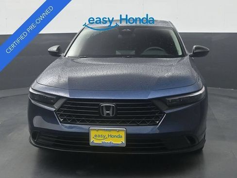 Certified 2025 Honda Accord SE image 3