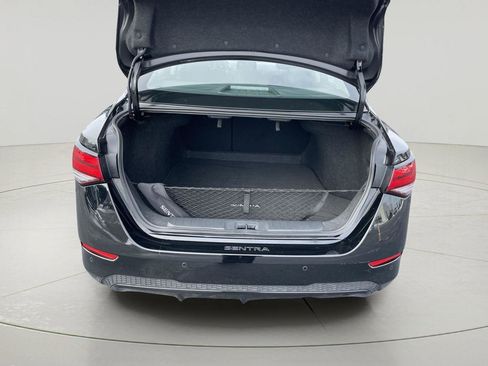 Used 2025 Nissan Sentra SV w/ All-Weather Package image 9