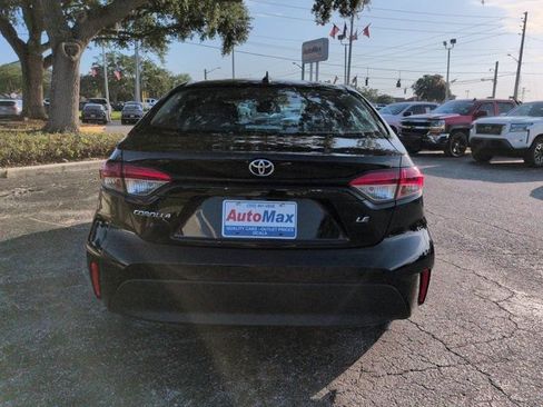 Used 2024 Toyota Corolla LE FWD image 5