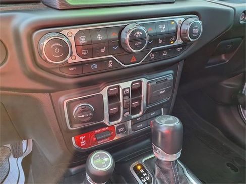 Used 2022 Jeep Wrangler Unlimited Rubicon 4xe w/ Cold Weather Group image 19
