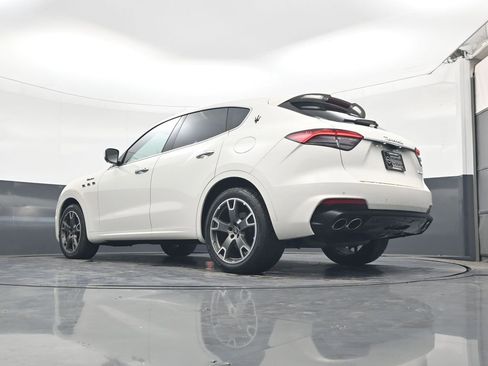 Used 2023 Maserati Levante Modena AWD/4WD image 23
