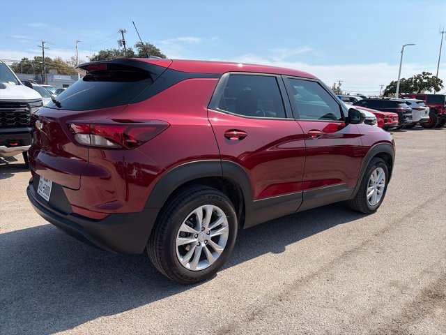 Used 2023 Chevrolet TrailBlazer LS FWD image 4