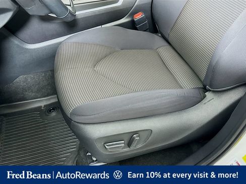 Used 2023 Toyota Highlander LE AWD/4WD image 24