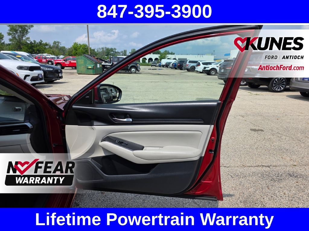 Used 2024 Nissan Altima 2.5 SV w/ SV Premium Package FWD image 38