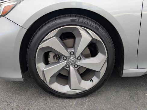 Used 2019 Honda Accord Touring image 35