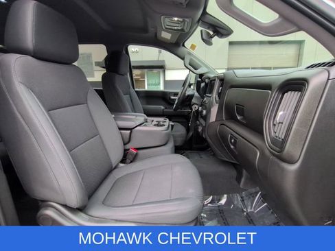 Used 2022 Chevrolet Silverado 2500 Custom w/ Custom Value Package image 27