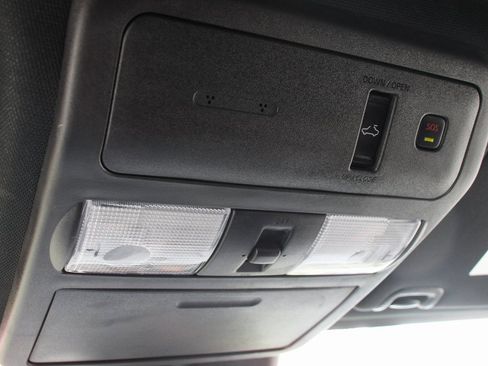 Used 2023 Nissan Frontier PRO-4X w/ Pro-4X Premium Package image 27