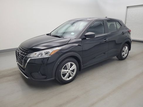 Used 2024 Nissan Kicks S FWD image 2