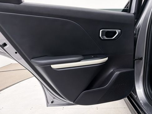 Certified 2025 Kia K4 GT-Line w/ GT-Line Sunroof Package FWD image 23