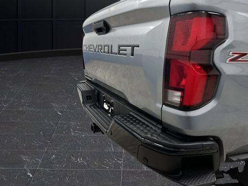 Used 2024 Chevrolet Colorado Z71 w/ Z71 Convenience Package 2 image 35