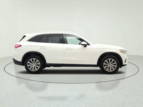 Certified 2026 Mercedes-Benz GLC 300 4MATIC image 4