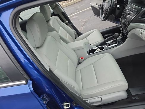 Used 2017 Acura ILX image 24