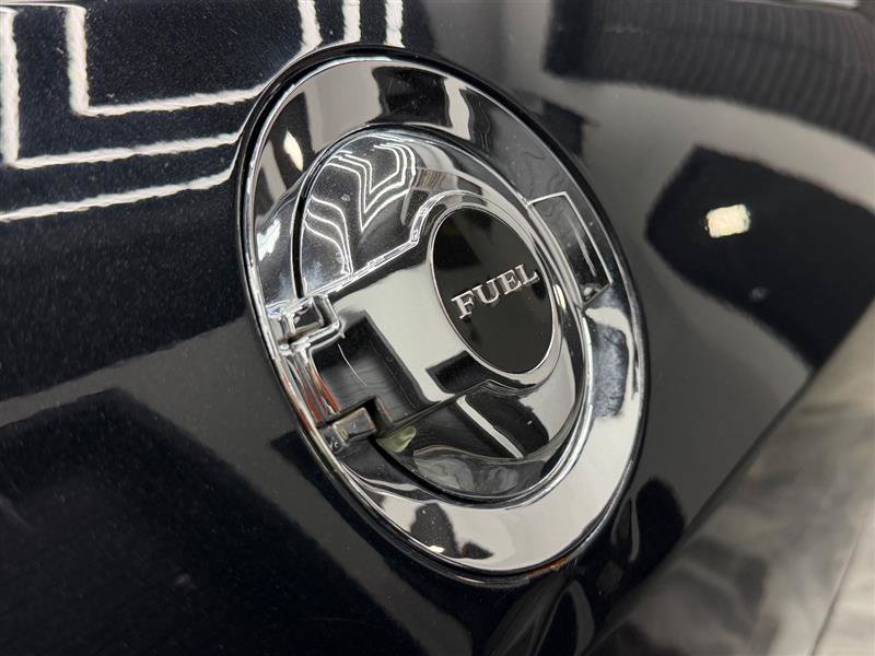Used 2014 Dodge Challenger R/T RWD image 15