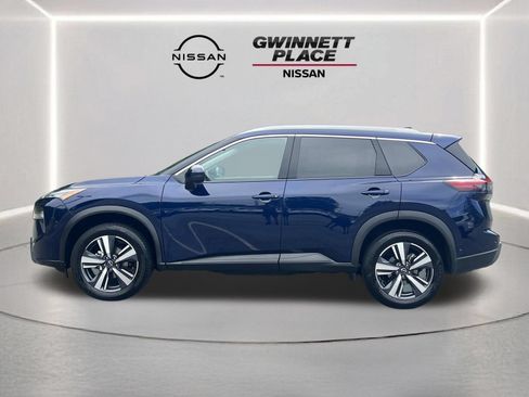 Certified 2026 Nissan Rogue SL FWD image 21