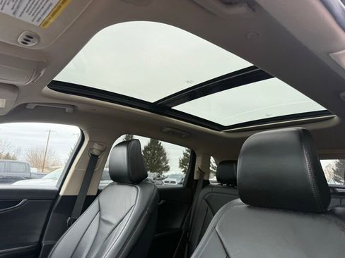 Used 2022 Lincoln Nautilus Reserve w/ Monochromatic Package image 15