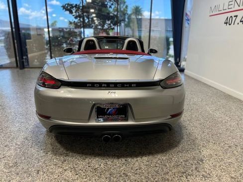 Used 2017 Porsche 718 Boxster RWD image 5