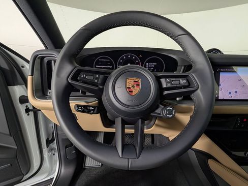 Certified 2026 Porsche Cayenne Coupe AWD/4WD image 37