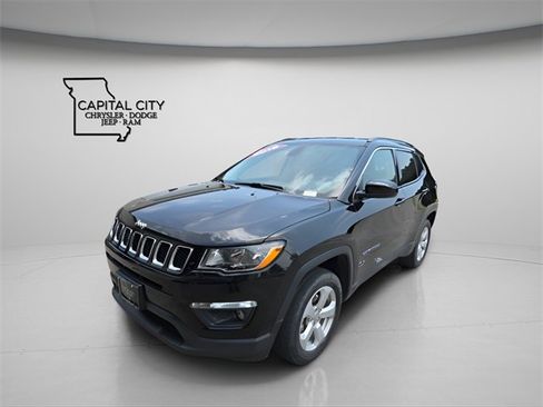 Used 2019 Jeep Compass Latitude w/ Popular Equipment Group image 3