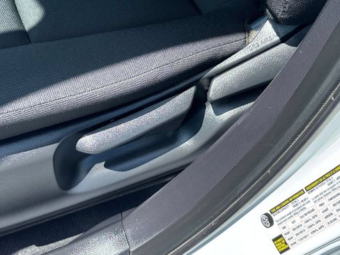 Used 2025 Toyota Corolla LE FWD image 22