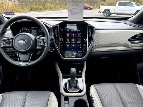 Used 2025 Subaru Forester Limited image 16