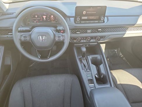 Used 2023 Honda Accord EX image 18