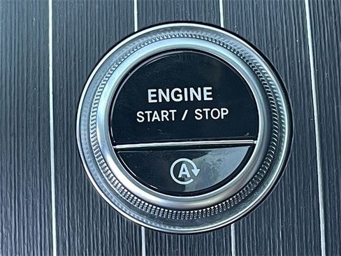 Used 2024 Mercedes-Benz C 300 4MATIC Sedan image 22