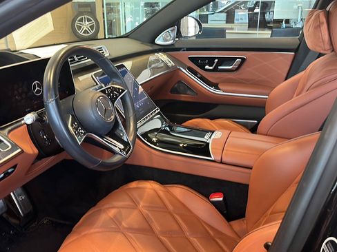 Certified 2022 Mercedes-Benz Maybach S 580 4MATIC image 4