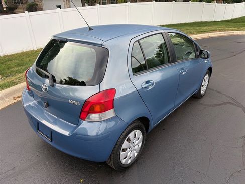 Used 2009 Toyota Yaris 4-Door Hatchback FWD image 7