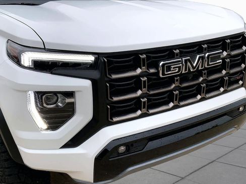 Certified 2024 GMC Canyon AT4X AWD/4WD image 29