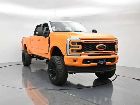 New 2025 Ford F250 XLT w/ Black Appearance Package image 5