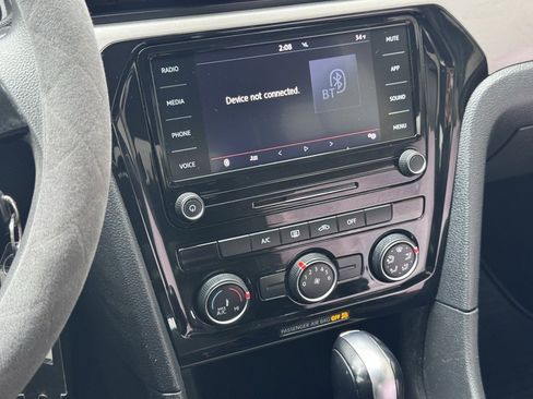 Used 2020 Volkswagen Passat 2.0T S image 29