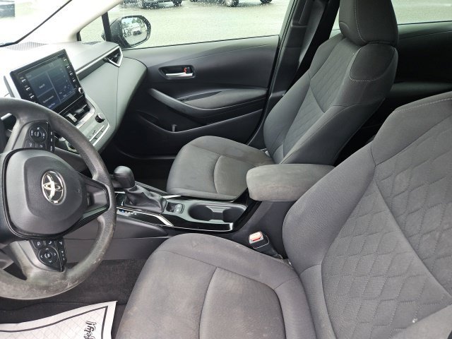 Used 2020 Toyota Corolla LE FWD image 16