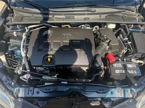 Used 2019 Toyota Corolla LE image 25