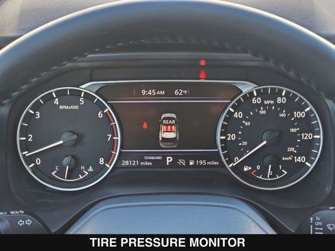 Used 2025 Nissan Rogue SV w/ SV Premium Package image 28