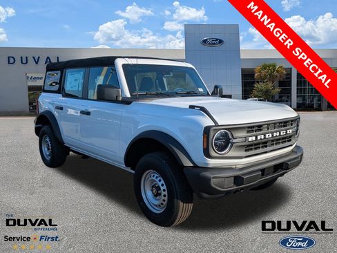 New 2025 Ford Bronco 4-Door image 1